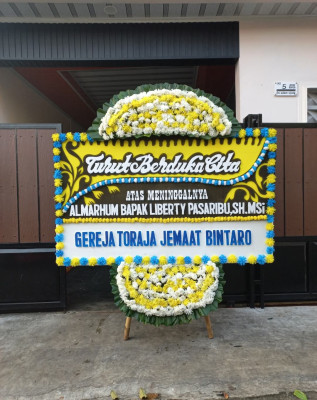 Papan Bunga Duka di Rembang