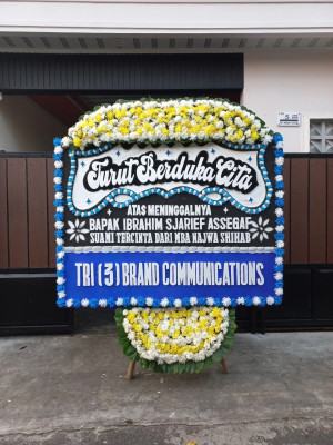 Papan Bunga Duka di Rembang